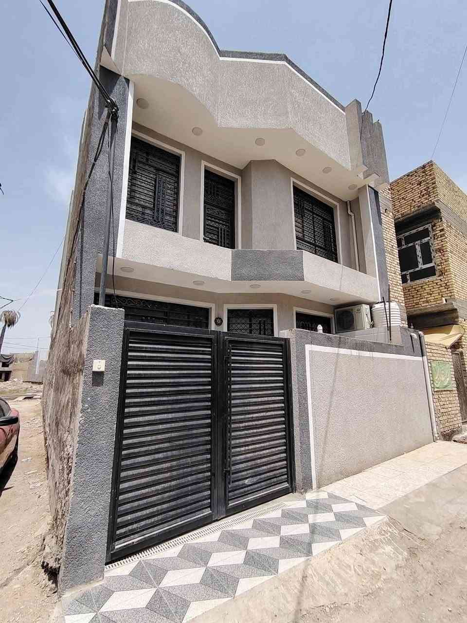 داران توئم للبيع طابو زراعي سند ٢٥
الموقع حي الزهراء فرع حسينيه عبد الله الرضيع
المساحة 75متر الواجة 7/5 متر النزال 10 متر 
طابقين الطابق الارضي استقبال كليدور 
مطبخ مجمع صحيات 
الطابق الثاني غرفتين وصحيات
للاستفسار 
اتصل بالارقام التاليه 
***********
***********
موقع المكتب حله نادر الاولى الشارع الرئيسي مقابيل دائره اتصالات بابل 
مكتب علي السلطاني للعقار 
/10
