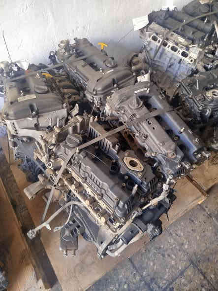 تتوفر لدينا محركات كورية وارد أمريكى من موديل ٢٠١٥ فما فوق الانترا - سوناتا - سبورتج - صول - كونا - سنتافيا - سورنتو - مهارفي
العنوان:  ساحة الطيران خلف الكراج  محل حازم اللامي تلفون *********** البيع جمله ومفرد
 #سيارات  #قطع_غيار #اللامي #كوري
