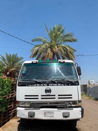 للبيع نيسان موديل 2002 رقم بغداد 4طن بسمي تحويل ثاني يوم مكفوله. من كي...