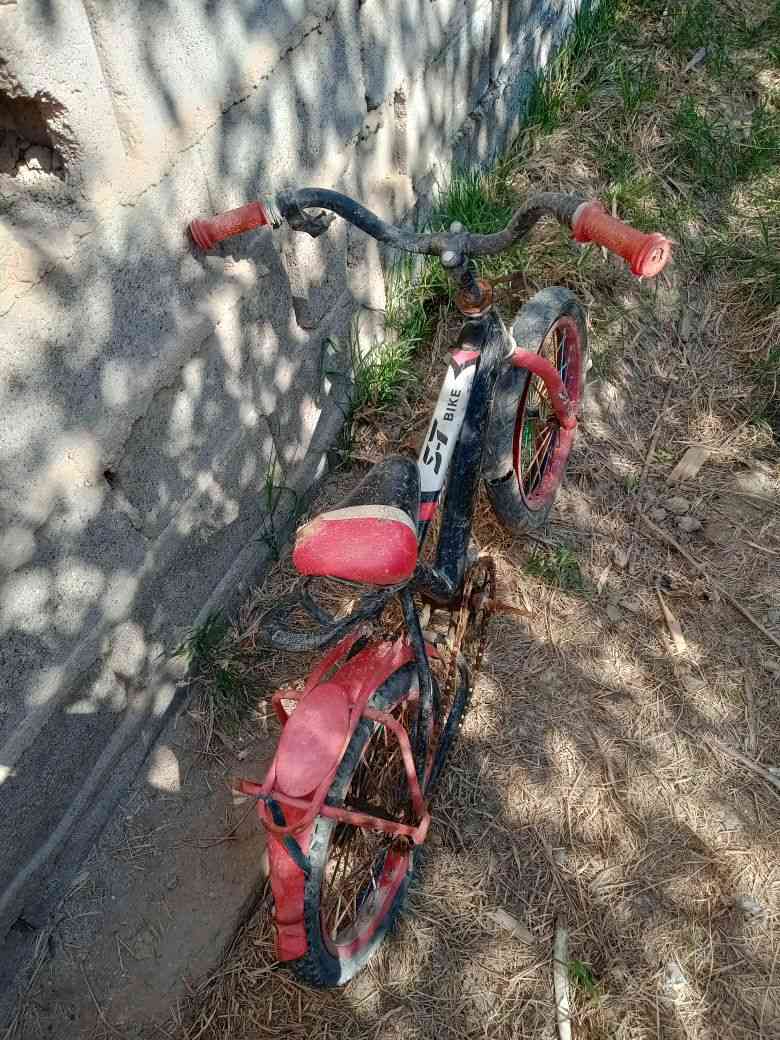 بايسكل للبيع متروك صاله فتره يحتاج تصليح ميسان برمانه


**إذا كنت صاحب هذا الإعلان وتريد حذفه لأي سبب، رجاءا أرسل رسالة إلى الدعم الفني**