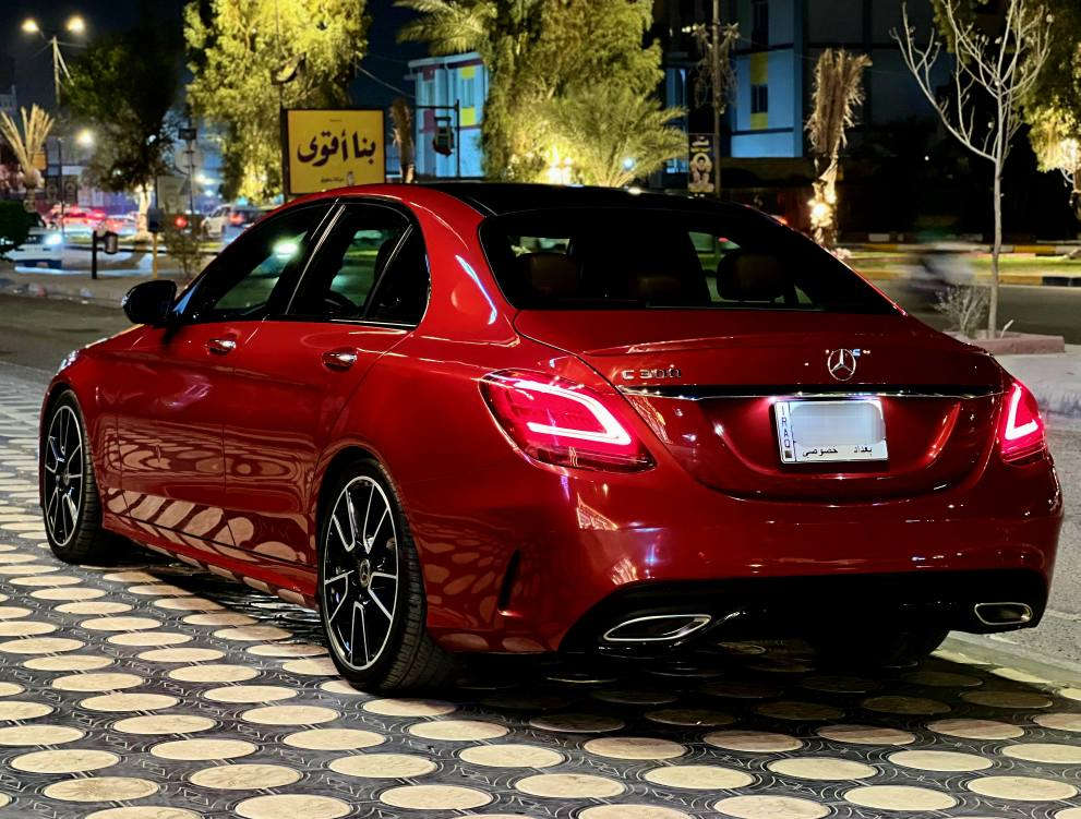 للبيع او مراوس
مرسيدس C300 2021 كت AMG بلادي شركة
السيارة جديدة جداً بحالة الشركة  كفالة كَير مكينة صدر بدي شخط مابيها ضررها فقط بنيد وتبدل ابلادي يعني قطعه واحده فقط فول مواصفات المحرك 2.0 توربو -4سلندر كشنات جلد بانوراما شاشه كبيره نظام ملاحة (Navigation)+(Car play) داخل صاج ملكي داخل لدات كامره خلفيه دواره سستم سماعات برومستر كشنات  مقاعد جلد مشمشي ودشبول مطعم بالصاج كشنات كهرباء و كشنات الامامية تدفئة مع نظام خزن ميموري أنارة محيطية 64 لون رادار امامي رادار خلفي نقطه عمياء بصمة تشغيل بصمة ابواب صندوق كهرباء لايتات ليد (٨عدسات)+بك لايت ليد شحن وايرلس Auto بك لايت ليد سستم سماعات برومستر سيارة جديدة وجاهزه من كلشي رقم بغداد ومكانها بغداد السعر 275 ورقه 
للأستفسار *********** بغداد, العراق
