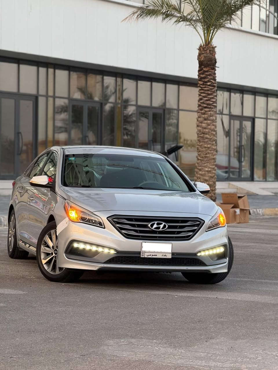 هيونداي : SONATA  SPORT 

الموديل:2017  ( أمريكي)

اللون: سلڤر 

سعة المحرك 2.4  GDi 

الضرر : قطعة واحدة ( چاملغ خلفي الأيسر)

عداد المسافة 93٫800 ميل 

1: صالنصات  عدد 2

2: ويل 19 spot 

3: نيكل تحت الأبواب (بلادي)

4: حاجب LED   (بلادي) 

5: شاشه كبيره تدعم نضام (كاربلاي)

6: كامره خلفية

7: مرأت خلفية إلكتروني + بوصلة 

8: إشارة مرايات الجوانب LED 

🔋البطارية جديد

🛞تخم تاير جديد 

گير ___ محرك كفاله 

الحدادية ع وضع الشركه ممفتوع ابداً Ctr 

السعر   (((145 )))بيها مجال للشراي 

هـ:*********** _ متوفر واتس اب
