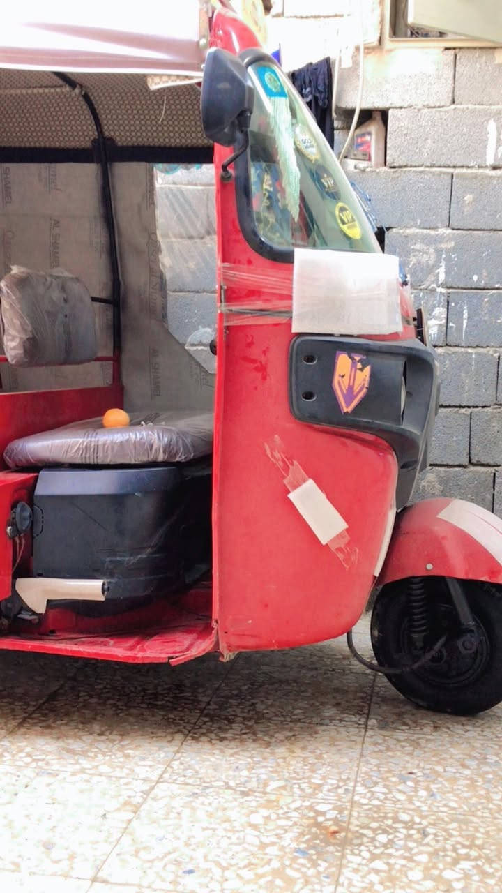 تكتك موديل 18 رقم نكليزي تكتك خير من الله مال جناي جاهزه العنوان بغداد الحبيبية السعر 5و 250 بيها مجال حك الجيه ***********
