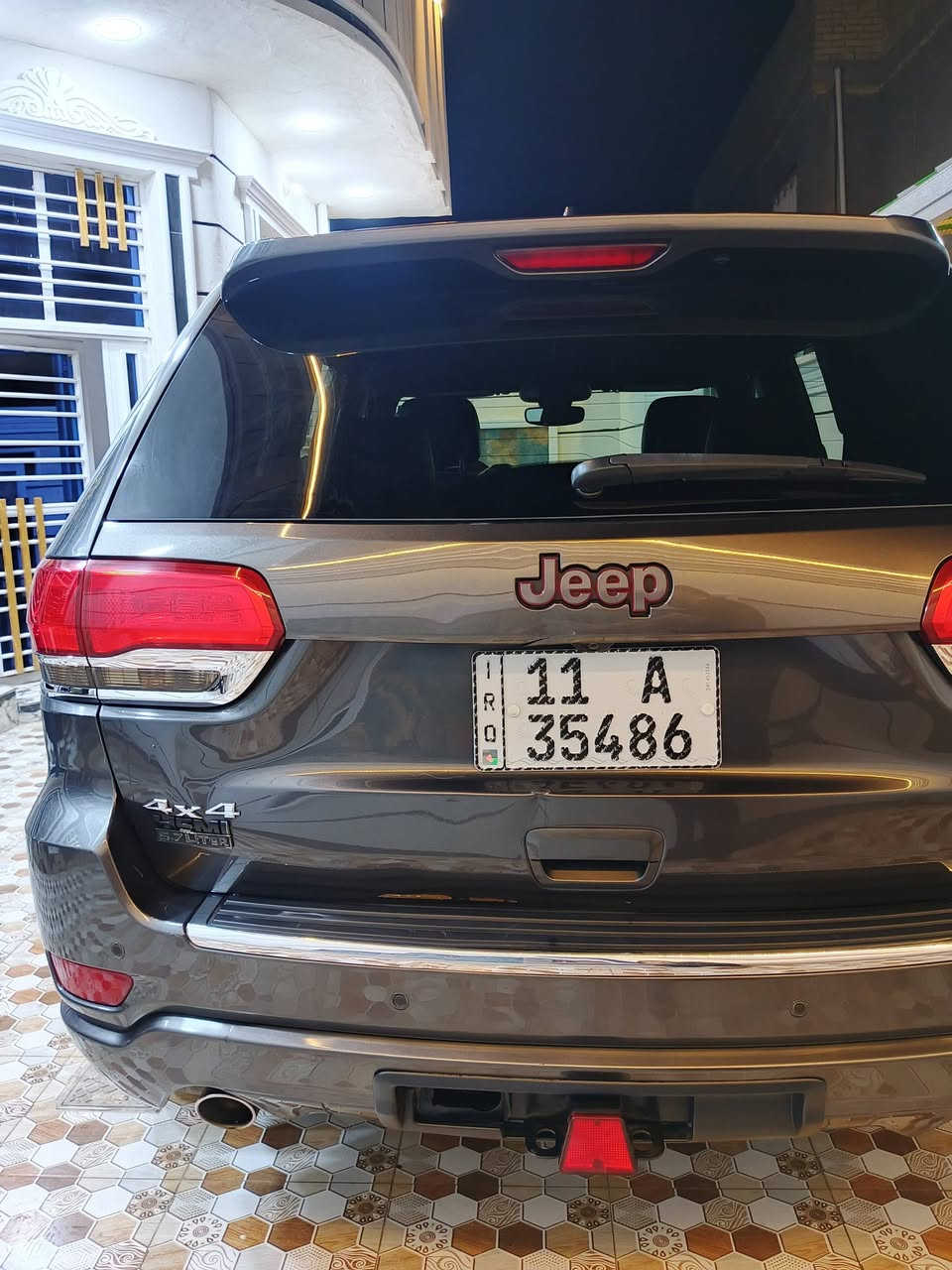 السلام عليكم 
للبيع جيب لمتد فول أعلى فئه مواصفات 1/1
الموديل 2019
سقف فتحه
المقاعد الأمامية كهربائية
المقاعد الأمامية تدفئة وتبريد 
نقطه عمياء بالمري رادار جانبي
فتحات usb المقاعد الخلفية 
تشغيل عن بعد 
تدفئة ستيرن
شاشه كبيره 
حساسات 360
صندوق كهربائي 
حساسات أمامية اصليه 
كاميرا خلفيه دواره
زراك اوتو ويا الأمطار 
مرايا متحسسه للضوء العالي
محدد سرعه(كروز سرعه)
رادار خلفي نظام بريك اوتوماتيكي 
نظام مانع انزلاق
جنطه كهرباء فتح وسد عن بعد
نظام معرفة ضغط الاطارات 
نظام اقتصاد بالوقود
نظام sport
نظام تقليل السرعه بالمنحدرات
محرك 5700
مكان سيارة بابل 
رقم بغداد دولي بأسمي تحويل مباشر
الضرر جاملغ وبنيد فقط والباقي كفاله 
السعر 195 وبيها مجال بسيط 
رقم الهاتف ***********/***********
