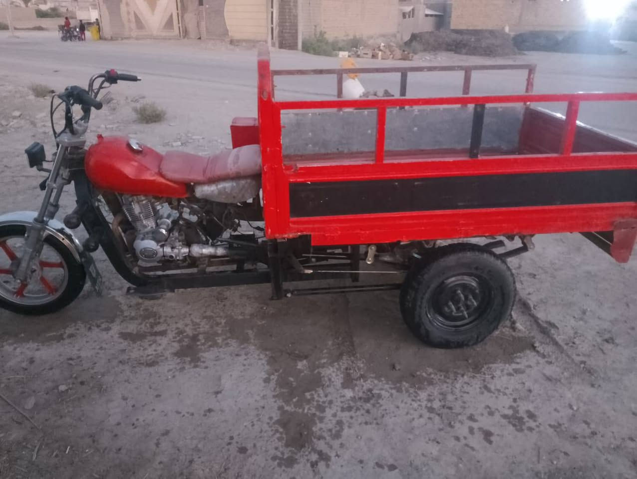 السلام عليكم ستوته شاصي كلك فرس دبلات ام تي ار مكينه كدامك بدي حلو تواير جديدة كهربائيات شغاله نكرت سلف  السعر 650وبيه مجال المكان البصرة قضاء المدينه الرقم ) ***********(
