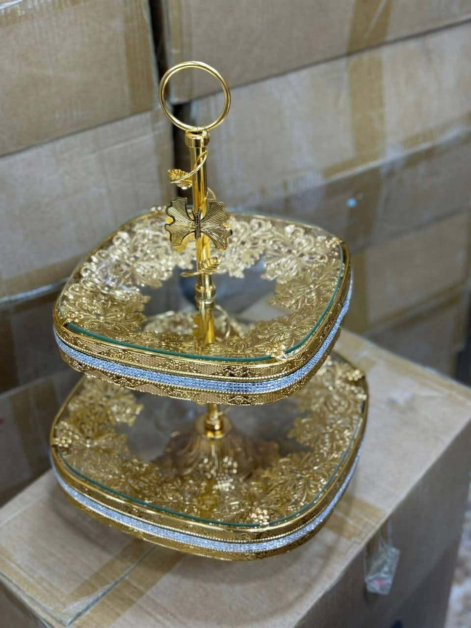 رجع توفر المقدمه الذهبيه  😍
طلاء ثابت ثقيل 
تعبئة الكارتون 8 قطع
 للحجز والاستفسار التواصل على الواتس اب: 0785 991 0084 
https://t.me/daowd123daowd
قناة التلي كرام :
