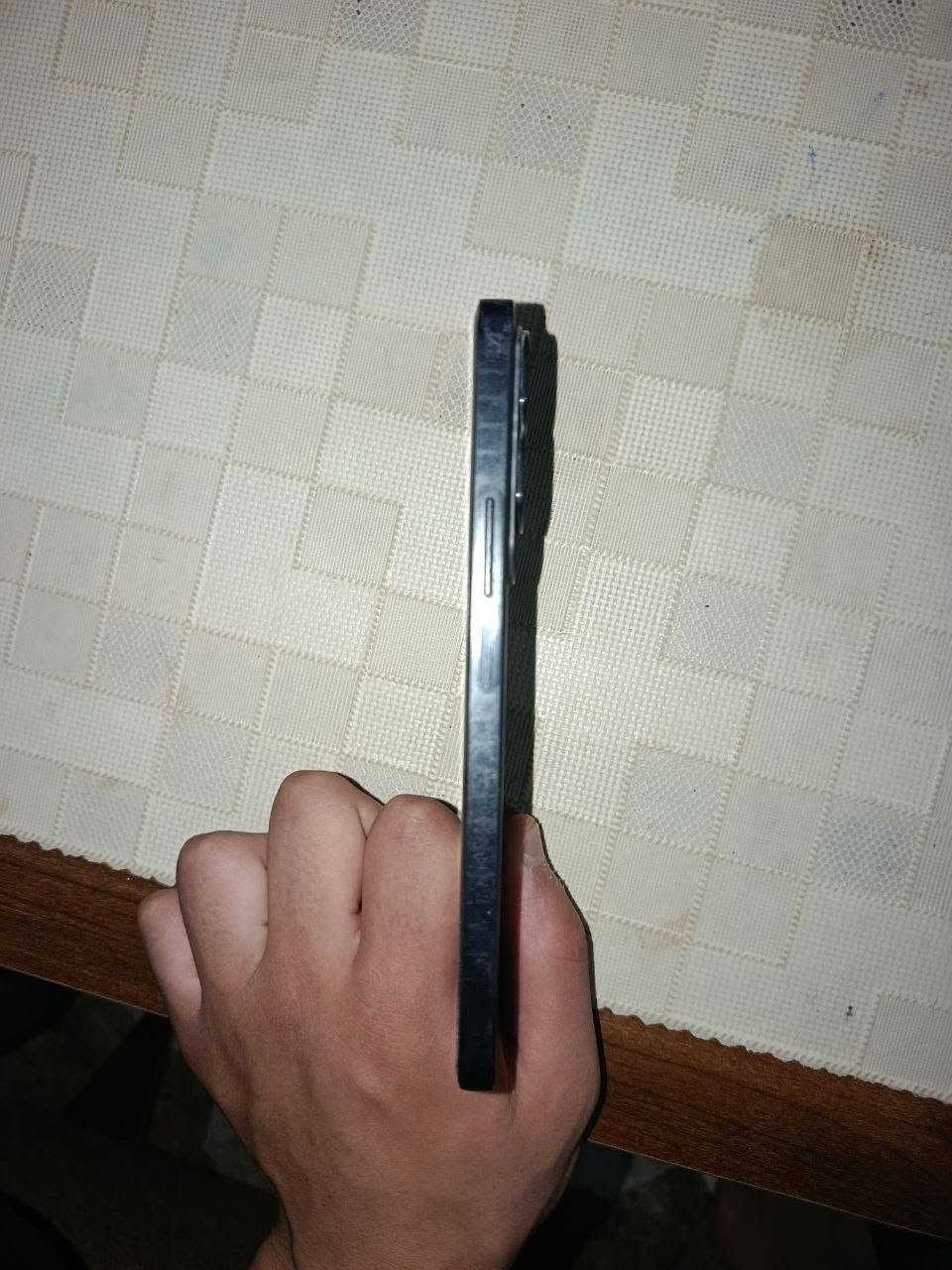 السلام عليكم جهاز HONOR 90 Liet للبيع جهاز فول نظافه قبل فتره مشتري سعر 400 وبي مجال للشراي خاص رقم ***********
