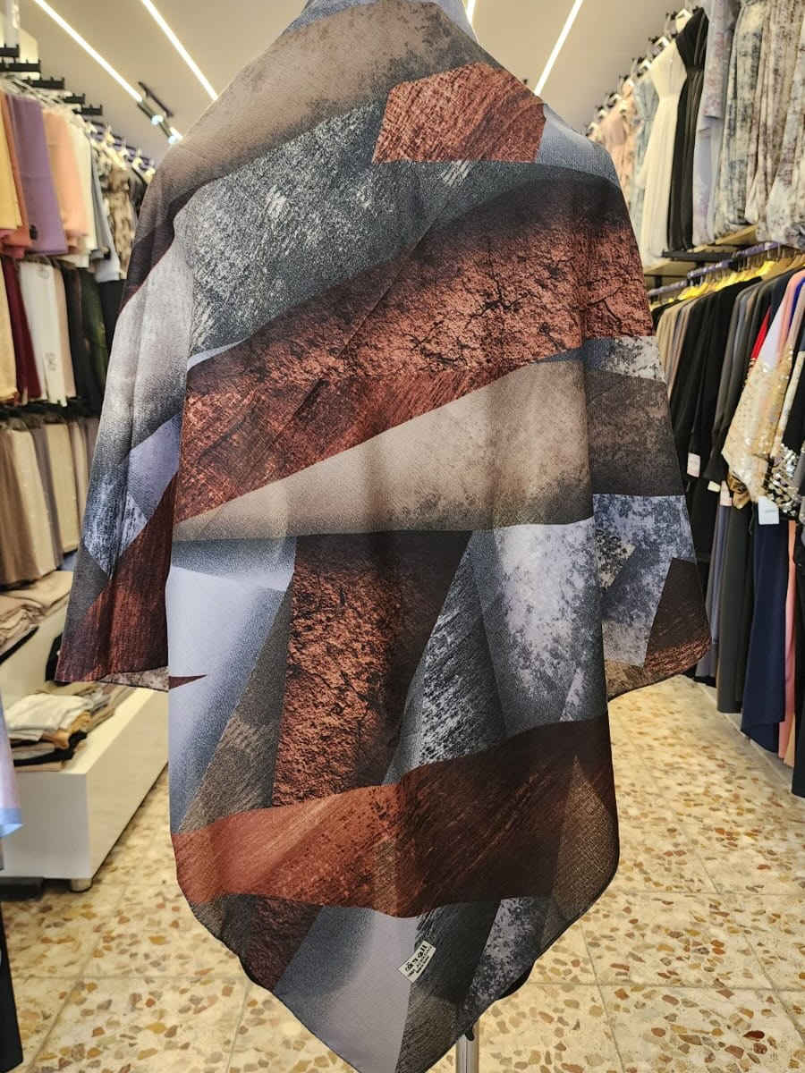 مع عبايه علي الشيباني 🌷 ربطه قطعني قياس٩٠🌷🌷🌷جميع انواع العبايات والجيب والربطات😍😍😍 وكاله خاصه بمحلات عبي علي الشيباني 🥰للحجز مراسله الصفحه او وتساب*********** يوجد توصيل جميع المحافظات العنوان كربلاء حي التحدي الفرع الأول
