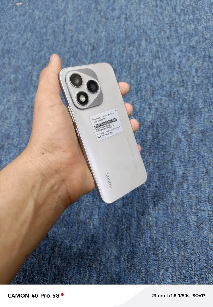 السلام عليكم هونر 400 لايت
للبيع ذاكره 256 عشوائية 8 جهاز استخدام
ايام مكفول حته من الشخط كامل ملحقات
السعر 230 بي مجال بسيط لتواصل خاص
او *********** للديوانيه حي الزهراء
