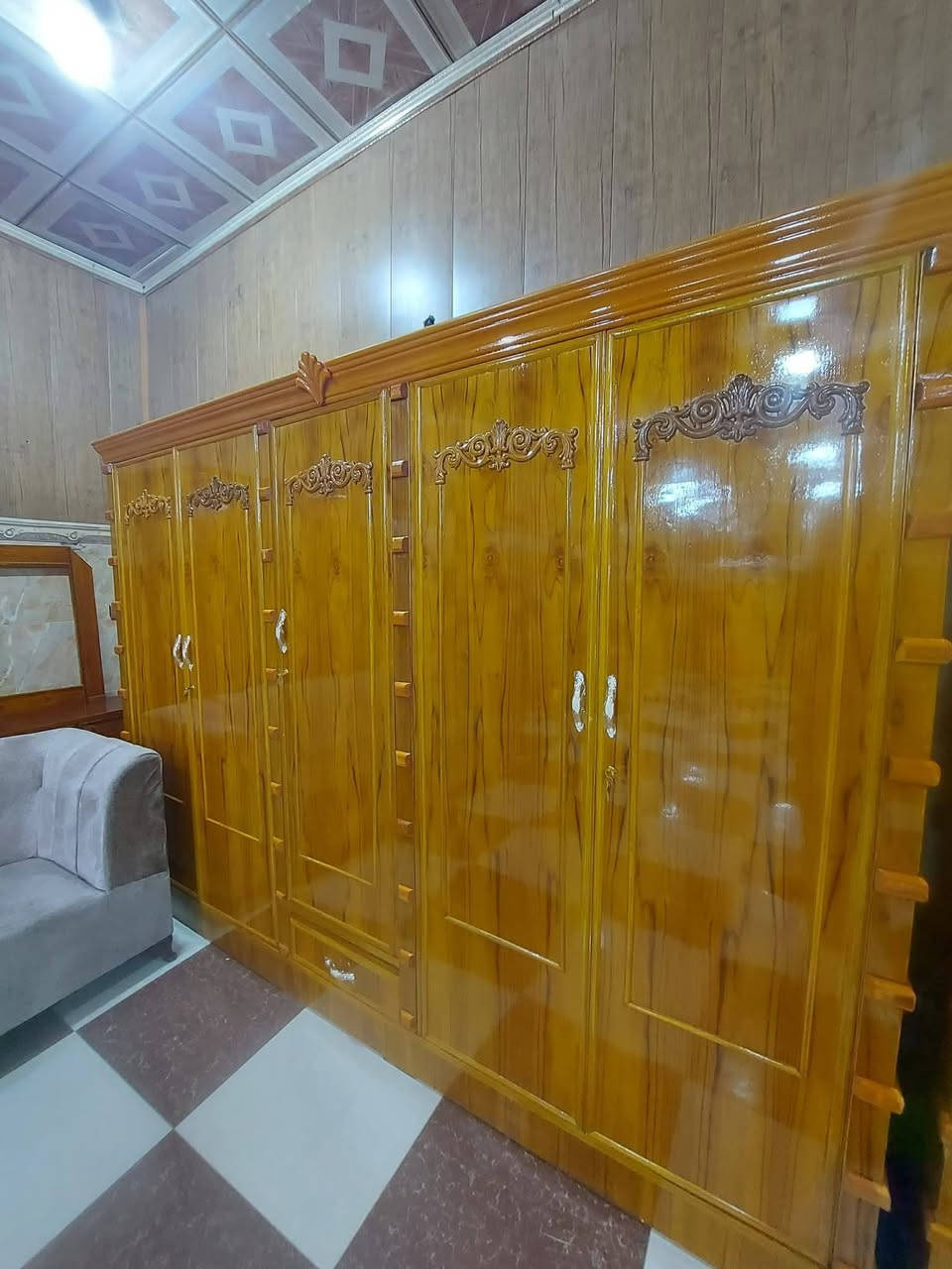 معرض الزهور للأثاث        
وصول وجبه جديده من الكناتير الخشب نوعيه جيده وسعر مناسب 
2 باب 🚪 ب 225 الف 
3 باب 🚪 ب 350 ألف 
4 باب 🚪 ب 400 ألف 
للحجز والاستفسار مراسله الصفحه
العنوان الرمادي منطقه 5 كيلو شارع 100 قرب مطعم 🍴 هيوا لكردي 
للاتصال  *********** وتساب
اهلا وسهلا بكم…🌹🌹

