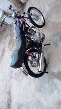 للبيع بدون سعر ٥٠٠    07715989655