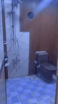 بيت مساحة 100م مؤثث للإيجار بشهداء السيدية بشارع الملعب قرب تقاطع الدرويش
مؤثث بالكامل غرفتين كبار وغرفة صغيرة تكفي نفر وصالة وهول ومطبخ وحمام وكراج 
***********
