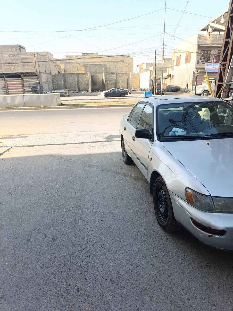 سلام عليكم كورلا موديل 94 
رقم بغداد الماني يسرى بلادي مو محور 
تبريد شغال تخم تاير مصبوغة عام محرك بي لاستيك ولف كير اوتو 
بيها جاملغ خلفي
العنوان بغداد حي اور ‏‪0789 241 5992‬‏
السعر 55 وبيها مجال
