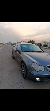 صالون • محرك ٤بستم • ٢٠٠٥