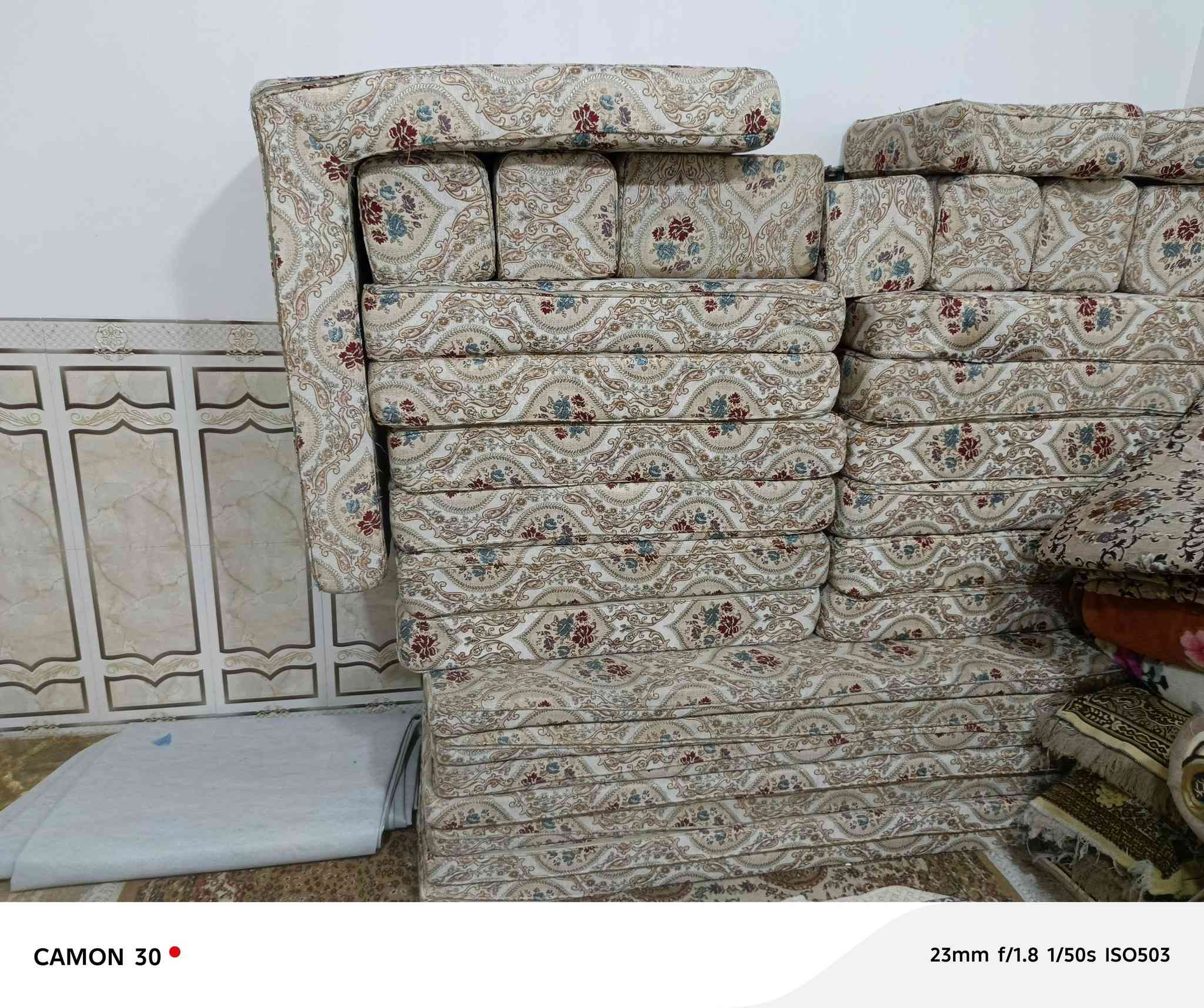 السلام عليكم عندي تخم ابو العشرة وعندي ديوان نضيف جديد يعني وكامل ومداخل غسل ومن النوع المضغوط ابيع واحد منهم شنو يعجبك منهم راسلني واتساب, ***********
