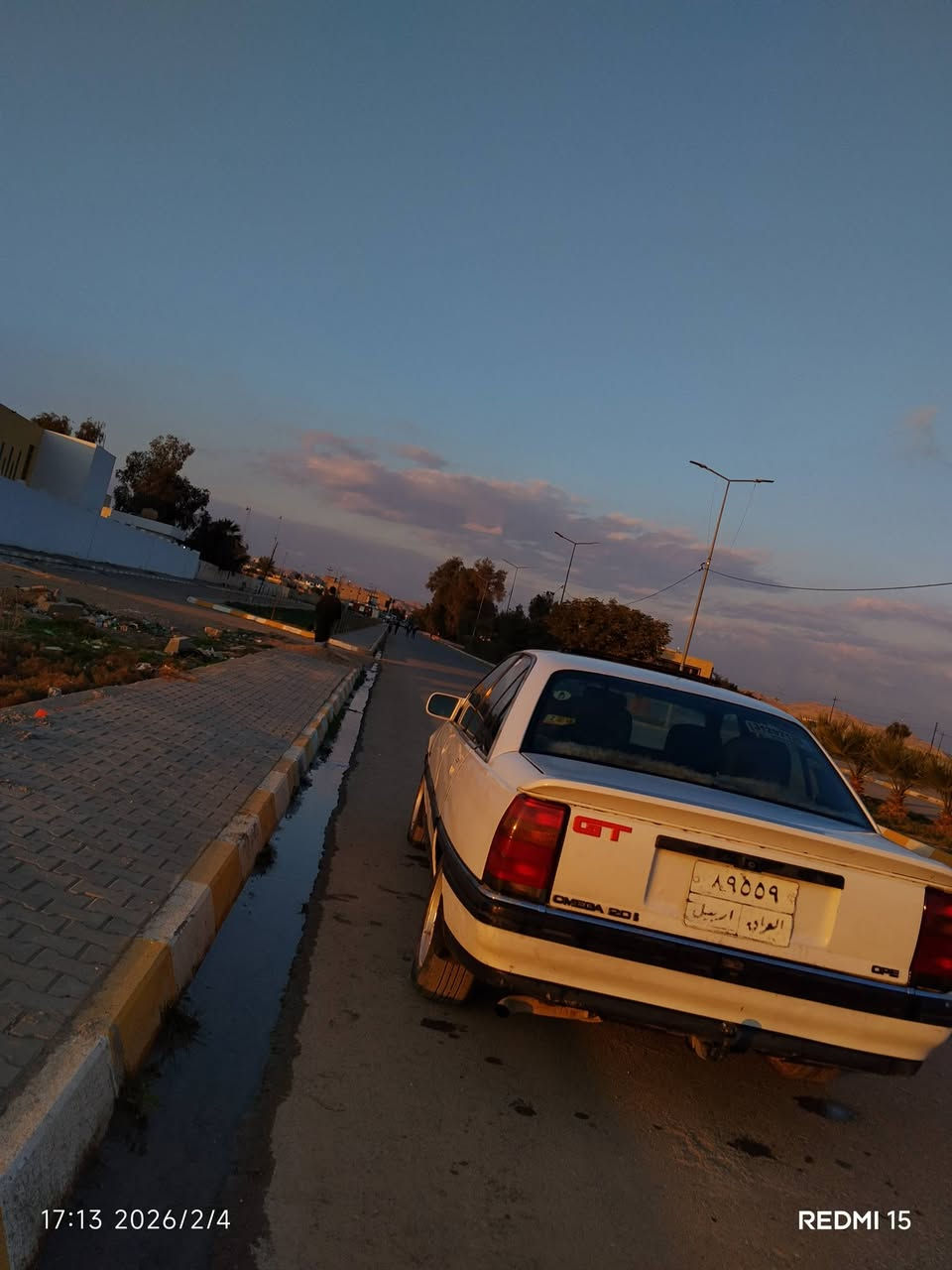 سلام عليكم اوبل اوميكا. محرك 20 موديل 92 كير اوتماتيك سنويه ساقط قبل 7 تشهر  محرك لا صرف لا بخار جام كهربائي امامي سمعات ستستم 6 كله شغال تيرات جديد. سعر 40وبي مجال مكاني سليمان بيك ***********
