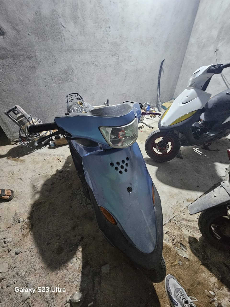 يماها ٩زروف ب٣٠٠بيها مجال بصره ابو الخصيب 7877822010
الدراجا جاهزه توني شاد محرك رمبا مال حاويا  تيرات جدد دبلات جدد 
سلف شغال هندر شغال كهربايات كلها شغاله
