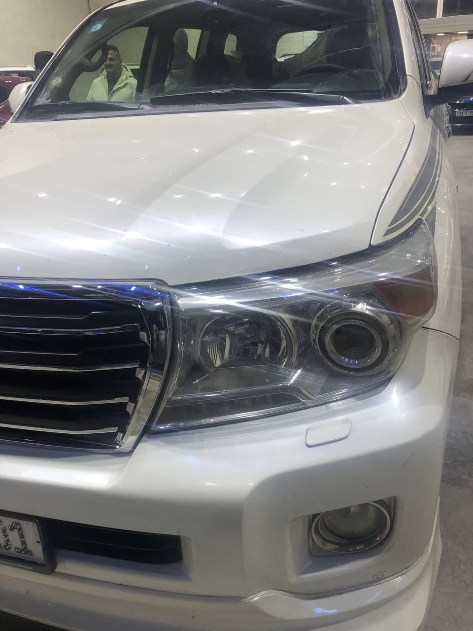 السلام عليكم  لاندكروز  موديل ١١  محدثه ١٤ رقم بغداد سنويه وهزه ورقم جدد بيه ٣ قطع صبغ بدون دواخل  بدون فتح  بدون معجون مكينه وكير كفاله مكان السيارة بغداد الكرخ السعر ٢٩ وبيه مجال للشراي
***********
