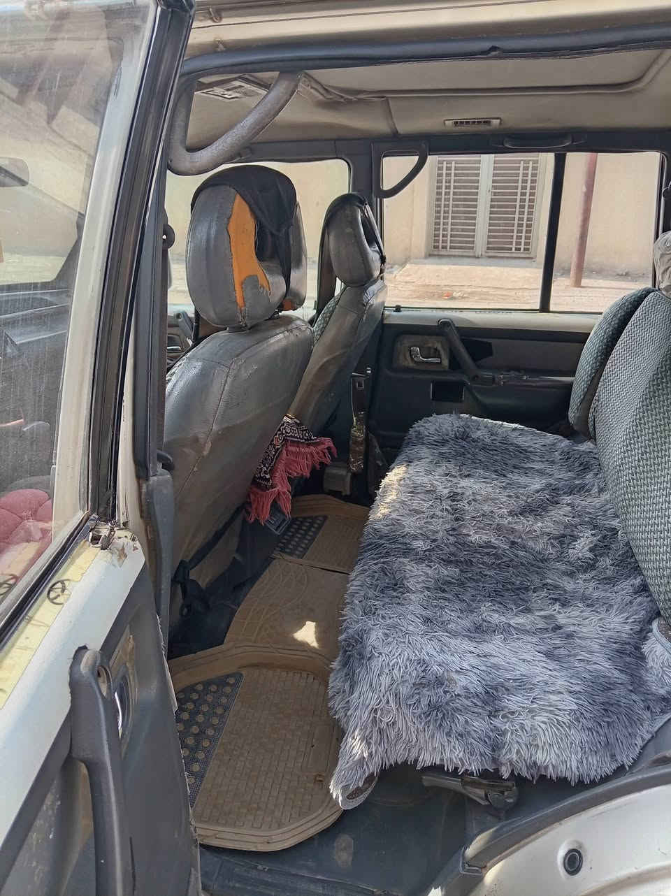 السلام عليكم باجيرو ٩١ بغداد بسمي مكينه و كير ٣٠٠٠٠ بطه نعمه من الله وحدادي  تخم تاير َكهربايات كله شغاله وشاشه العنوان ميسان حي العسكري السعر ٥٨ بيه مجال الموبايل ***********
