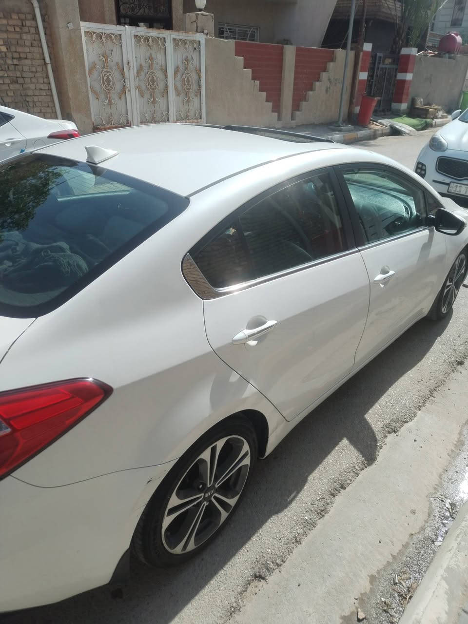 كيا فورتي ١٤ وارد أمريكي
محرك Gti

فول مواصفات ابيض صدفي رقم بغداد باسمي

سلايدروف طكتين

بصمه

كشن السائق كهربائي وبقيه الكشنات بيه تدفه

هوايه بع مواصفات حادث بنيد ودعاميه وهسه باب سايق

مبدل نفس الون هاي صوره ورقم التلفون اليحب يخابر

غير متواجد في الفيس*********** بغداد الكراده
