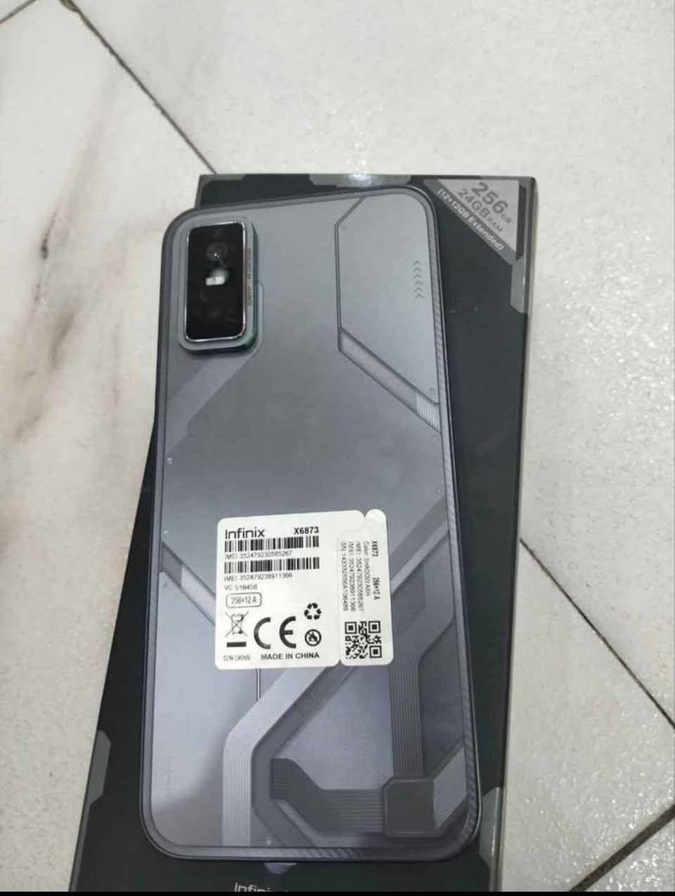 جيتي 30برو نضافة 100%
ما مفتوح ولا داخل تصليح أبد
كامل الملحقات:
1-سماعة
2-كارتون الفريز كامل موجود الكفر الأسود مالتة والتوصالة مالتة والفريز بنفسة طبعاً
3-الشاحنة 45واط شحن سريع الأصلية 
(المميزات)
الذاكرة 256 والعشوائية 24
120فريم ببجي
شاشة 144هرتز
الجهاز مابي ولا شخط اذا بي شخط واحد مرجوع
مكاني:واسط صويرة 
السعر:300قفلل الصويرة, واسط


**إذا كنت صاحب هذا الإعلان وتريد حذفه لأي سبب، رجاءا أرسل رسالة إلى الدعم الفني**