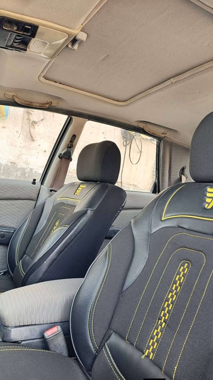 ميتسوبيشي كلنت للبيع صبغ بلادي غرفتهه نضيفه
صدر امامي خلفي ودبلات جديد 
كهرباء كلهه شغاله حته الماسحه الخلفيه
محرك وكير مكفولات
تخم تاير جديد
رقم انبار 
السعر 27 ورقه   ..  او مراوس
للاستفسار اتصل ***********
