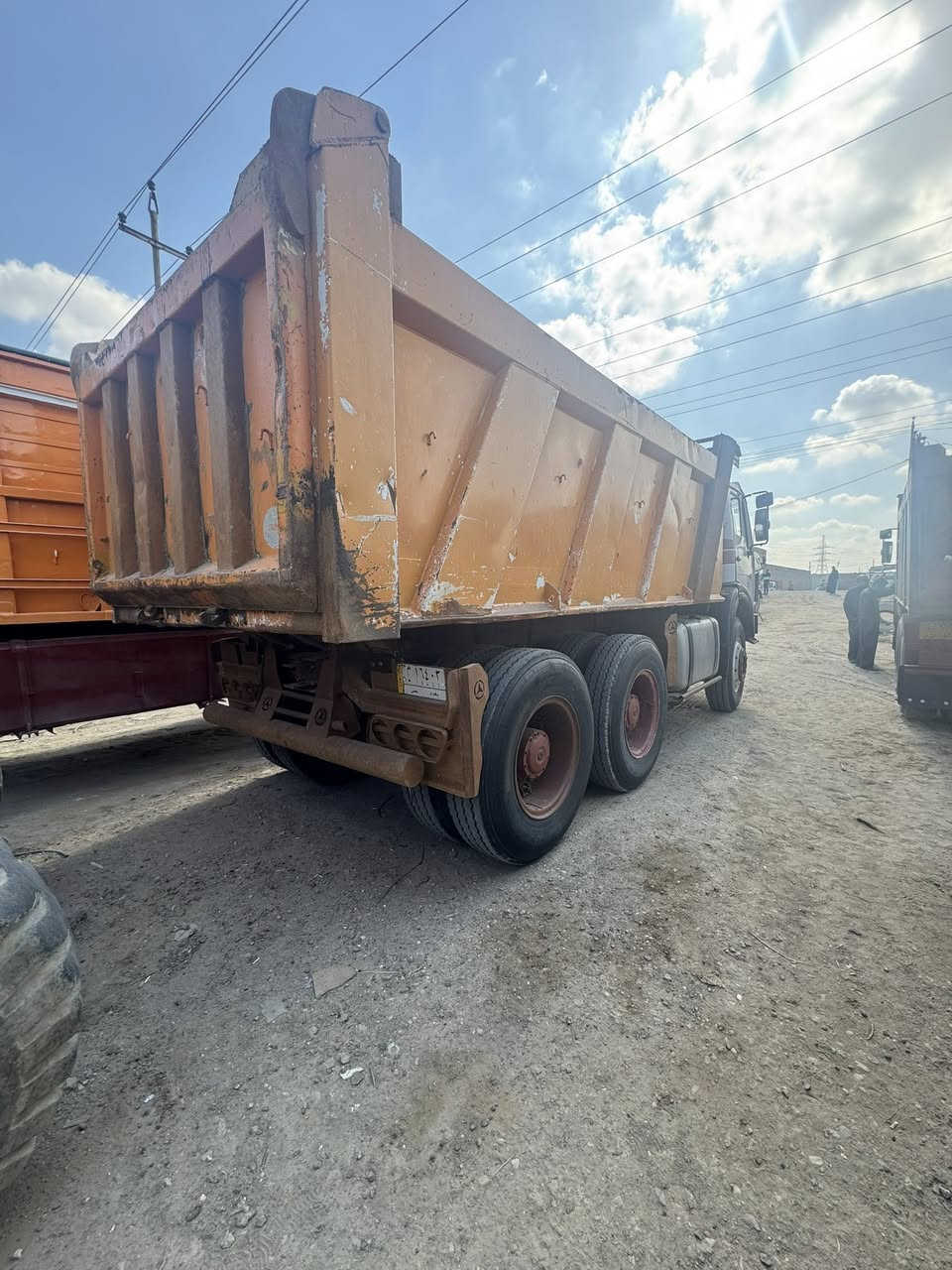 سلام عليكم البي موديل 86 مكينه 28 مجموعه نص جيئف شاصي غير مكفول   رقم هاتف ‭0778 040 1924‬ /‭.                           ‭0782 725 2941‬
