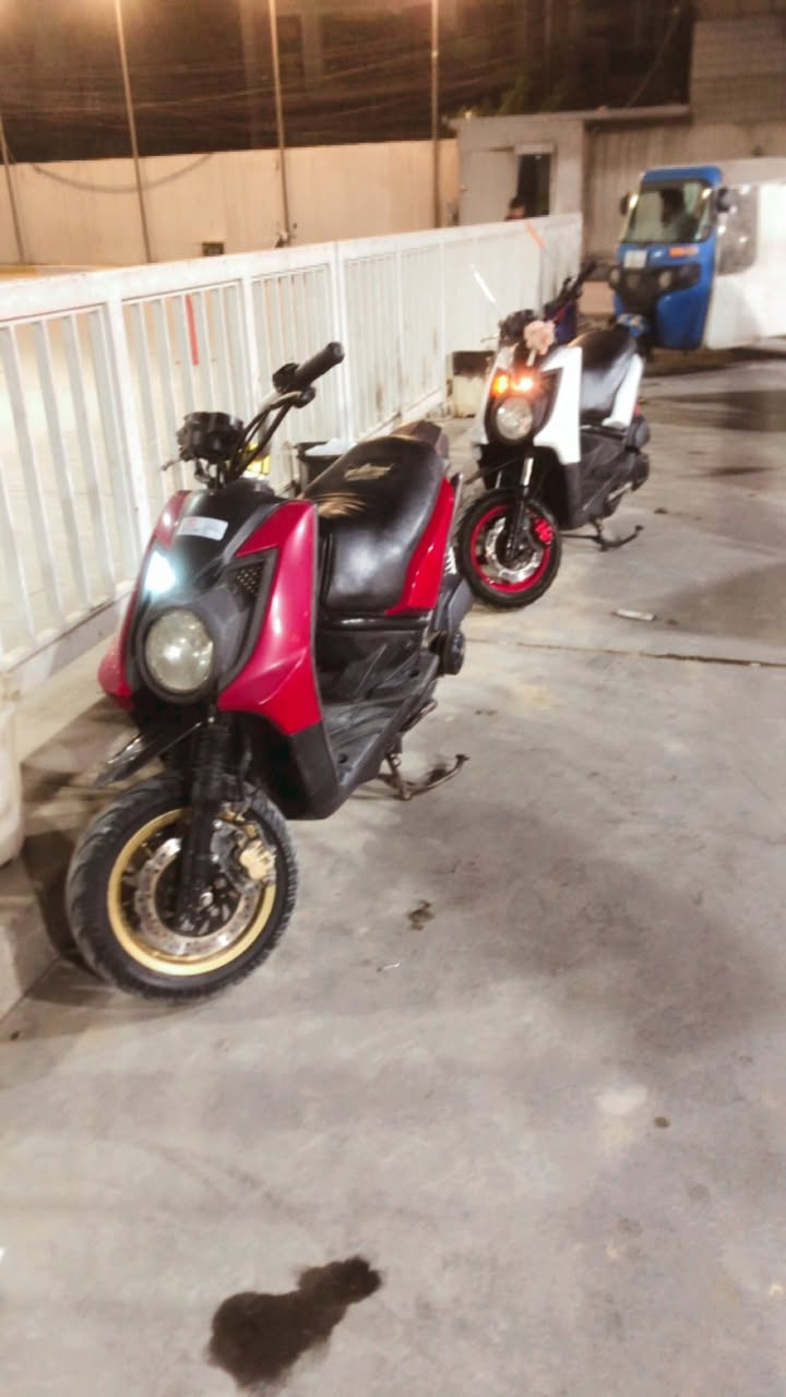 سلام عليكم سكنس جبلي للبيع موديل 2013 الدراجة مزودة بلاد بيهة مكينة 58 بلاد بيهة كلجات رياضي بكلايت خلفي رياضي بيهة ستيرن رياضي اشاير رياضي بيهة صالنصة رياضي ام الوركة ☘️ بيهة حلك مال صالنصة كرزي بيهة قبق كلجات رياضي الدراجة مكينتهة هاون شلعة ومعدل شك الكاع الدراجة نازلة من الرمبة على ايدي والتزويد البيهة كلة مال خارج رايدهة (١٢٥٠) بواحد وربع وبيهة مجال حك الجية مكاني بغداد قرب فلكت حي النصر (***********) واتساب وتعذرونة على الاطالة
