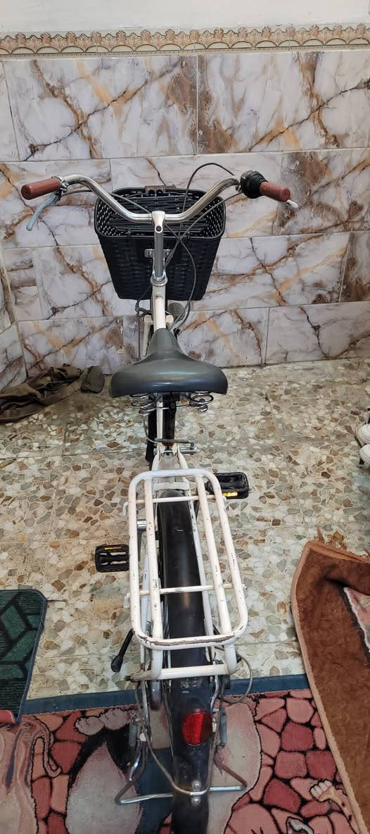 السلام عليكم
بايسكل بناتي للبيع
باله ياباني اخو الجديد يجي وياه ٢ استاند ويجي وياه كير ٦ 
السعر ٨٥ الف
المكان بغداد حي العامل


**إذا كنت صاحب هذا الإعلان وتريد حذفه لأي سبب، رجاءا أرسل رسالة إلى الدعم الفني**