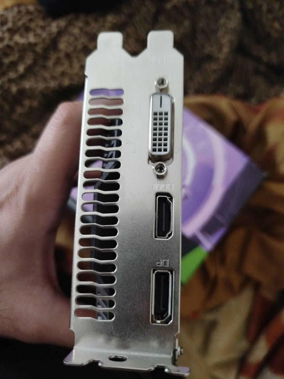 كارت نضيف جدا تيست سويتله بكل العاب مابي اي مشكله يشغل كل العاب الحديثه ول قديمه بدون اي مشاكل 
زور خاوينه سعر 75 هزار قفل هولير أربيل, العراق


**إذا كنت صاحب هذا الإعلان وتريد حذفه لأي سبب، رجاءا أرسل رسالة إلى الدعم الفني**