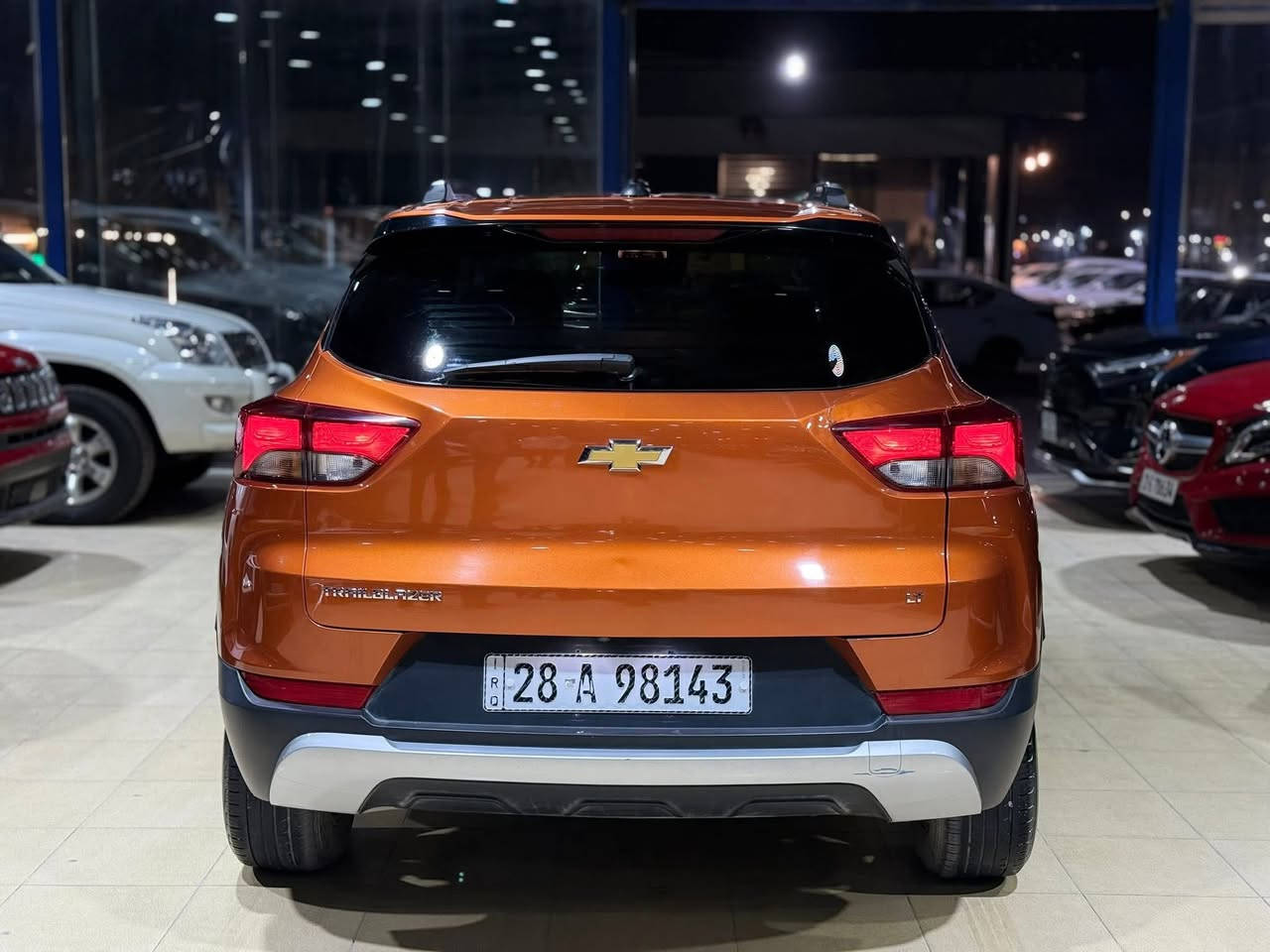 #المركبة : شيفرولية تريل بلايزر LT
#الضرر  : جاملغ وبنيد
#الرقم : نجف

#المواصفات : 

▪️الموديل : 2022
▪️المحرك : 1.3L توربو (اربعة سلندر) 
▪️العداد : 57 الف ميل حقيقي 
▪️حجم الويل : ويل كب حجم 18
▪️لايتات زينون عالي وناصي مع حاجب LED
▪️بصمات عدد 4 للابواب مع بصمة تشغيل
▪️رادار امامي مانع تصادم
▪️حساسات الأنحراف عن المسار
▪️كشنات السيارة مخمل اسود
▪️تحكم فول كهرباء لكرسي السائق
▪️شاشة الدشبول حجم كبير
▪️تبريد قطعتين امامي وخلفي
▪️تدفئة لكشنات المقدمة
▪️تشغيل عن بعد
▪️كامرة خلفية دوارة اصل
▪️سايد بريك دكمة
▪️سستم صوت 
▪️تحكم ستيرن جهتين بلوتوث وحاكية وكروس سرعة وتحكم صوت 
▪️نظام ABS مانع انزلاق

***********
