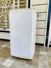 ثلاجة وسط • شغالة وتجمد فول • محاويل بعلوان