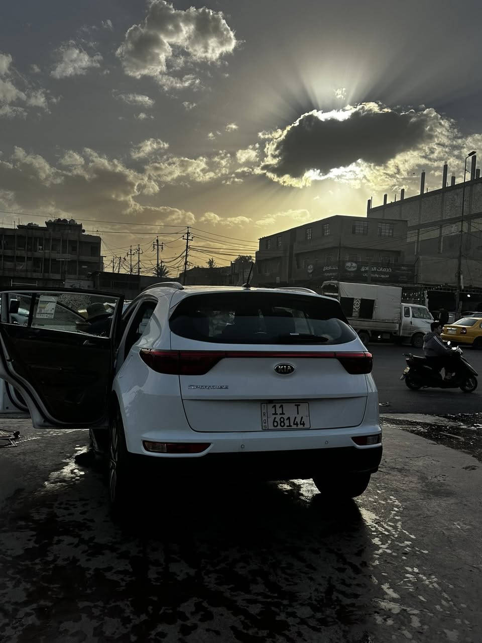 يا الله جمعة مباركة عليكم جميعا
سبورتج 2018 

خليجي كفالة من الضربة والصبغ 

فول مواصفات عدا البصمة

مري شفط 

اشاير بالمري

حساسات امامي

حساسات خلفي

فتحة بانوراما 

كشنات كهرباء

تبريد قطعتين 

تحكمات ستيرن 

مثبت سرعه 

زراكات لايت 

عدسات زنون ابيض بلادي من شركة 

كشافات ضباب 

شاشه كاربلاي 

كامره دواره 

السيارة ماشيه 54 كيلو اخت الزيرو

تاخذها ربع متذب عليها 

رقم بغداد الجديد 

وسنويه وهزه جديد هم

كير ومحرك كفالة 

والسياره كلها كفاله عدا شخوط وباردات صغار 

بدون ضربه بدون صبغ 

واذا تريد سونار هم بخدمتك

معروضه ب195 وبيها مجال قليل لا تدخلي وتكسر بسعرها 

عنواني بغداد البلديات 

***********
