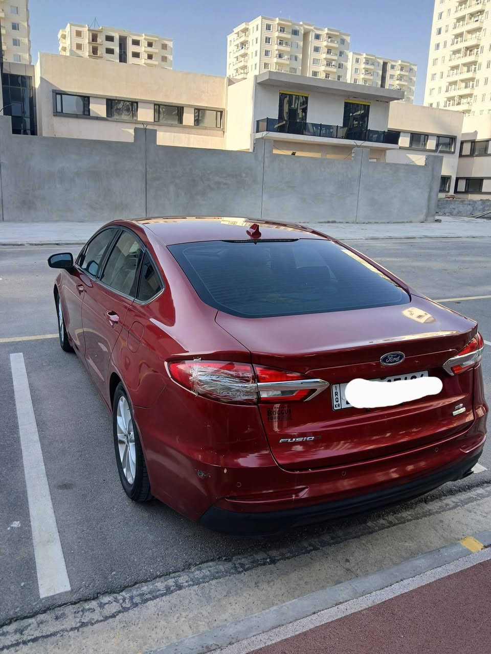 السلام عليكم 
فيوجين وارد امريكي 2019, 1.5T , ماشية 113الف ميل ، فقط الدعاميات صبغ حسب الفحص و الباقي ضمان و صيانة مستمرة كل ٦ اشهر ، رقم دهوك و المكان دهوك .
حسب كلام الاصدقاء و حسب تطبيق IQ لبيع السيارات حدد السعر بين 128 الى 121 
و انت هم قيم سعر و انشالله نتفاهم 
***********
