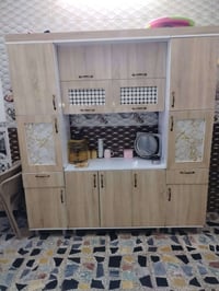 غرفه تركيه ٨ قطع للبيع كاونتر ايضا للبيع  ممكان بغداد حي التراث 077057...