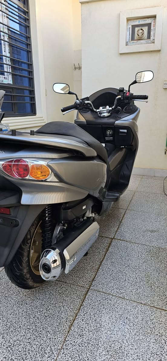 السلام عليكم. دراجة فورزة MFــ0.10 دراجة نضيفة جداً
مواصفات.نظام ABS(مانع انزلاق)
تدفئة باليدات 
7 كير
ويل ذهبي
مازدا كرستال 
دبل بصمة+ 2 سويج طوارئ 
عدة يدوية 
السعر 16 ورقة  مكان سامراء /***********
