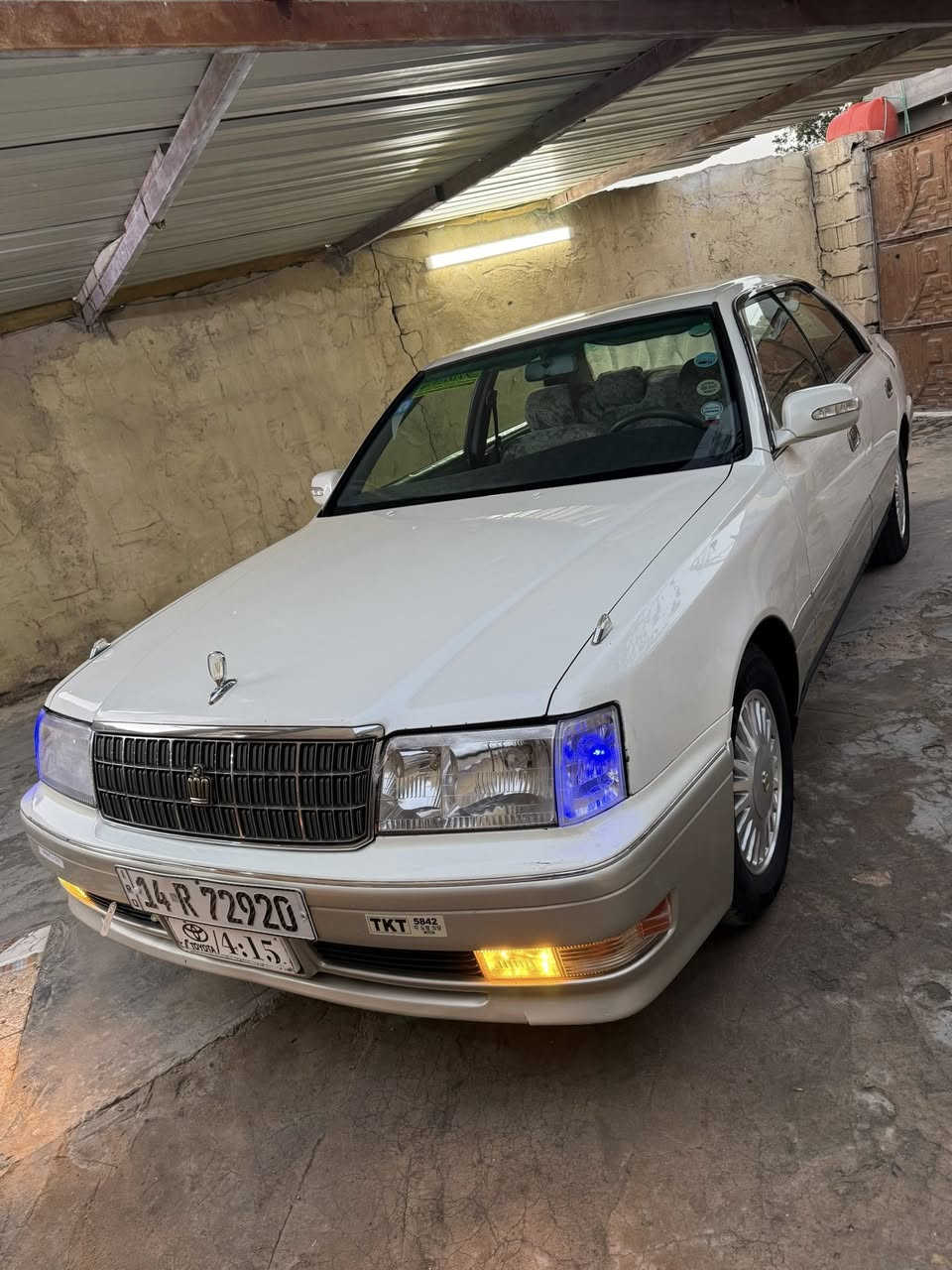 سلام عليكم راس ثور فلات البيع فقط موديل2000 رقم بصره نكليزي سنويه مجدده 2030 مكفوله كفاله من كص ونقل جثه ول عيب شرعي سياره جاهزه من كلشي تايرات جديد كهربائيات كله شقاله تبريد ثلج خلفي و نامي كير مكينه كارتون 3000فيشه و بطل حداديه فول توني شاده سياره فول من عده الفتحه لايت زنون عالي ناصي  العنوان البصره سعر 103 رقم الهاتف ***********.    ***********
