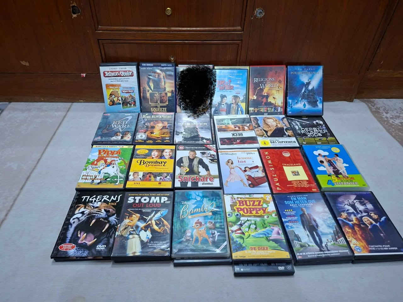 اقراص ديفيدي نسخ اوربية 
عدد 90فلم 
سعر الفلم 1000
وإذا كلهن ب70الف


**إذا كنت صاحب هذا الإعلان وتريد حذفه لأي سبب، رجاءا أرسل رسالة إلى الدعم الفني**