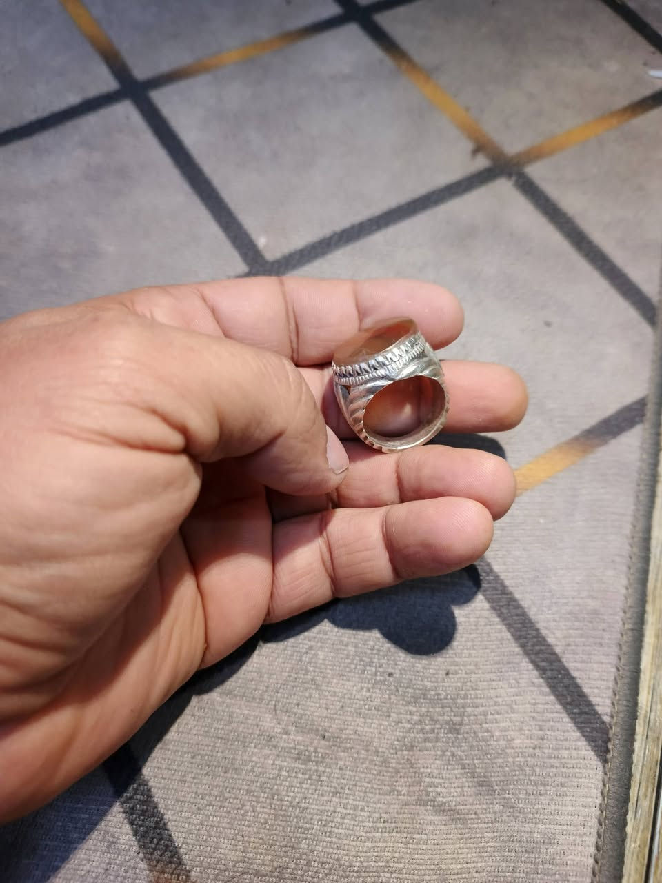 خاتم يماني قديم حجره وصياغة ثقيله للبيع


**إذا كنت صاحب هذا الإعلان وتريد حذفه لأي سبب، رجاءا أرسل رسالة إلى الدعم الفني**