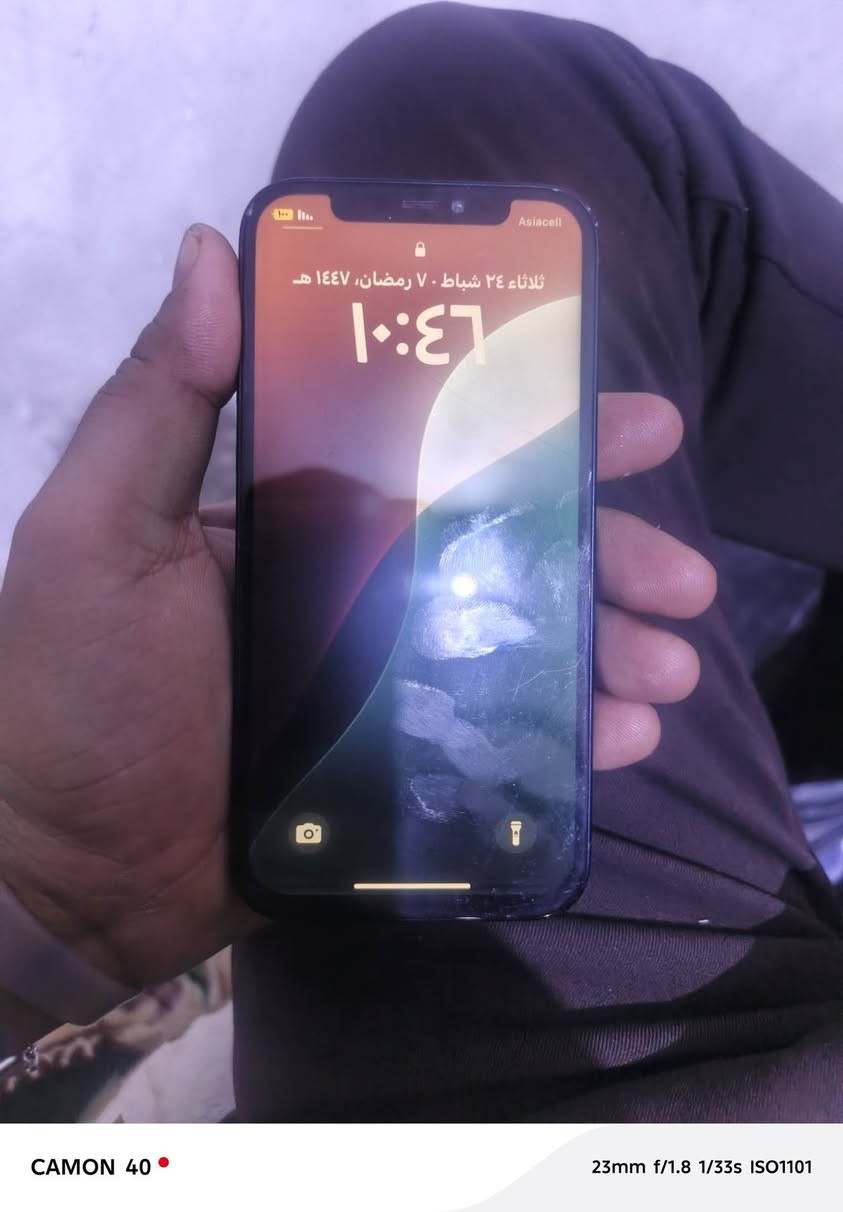 2 عادي ذاكره 128 كله شغال بس الفيس اي دي واقف و بي فطر بالشاشه والظهر مفطرر 175 وبي مجال ***********
