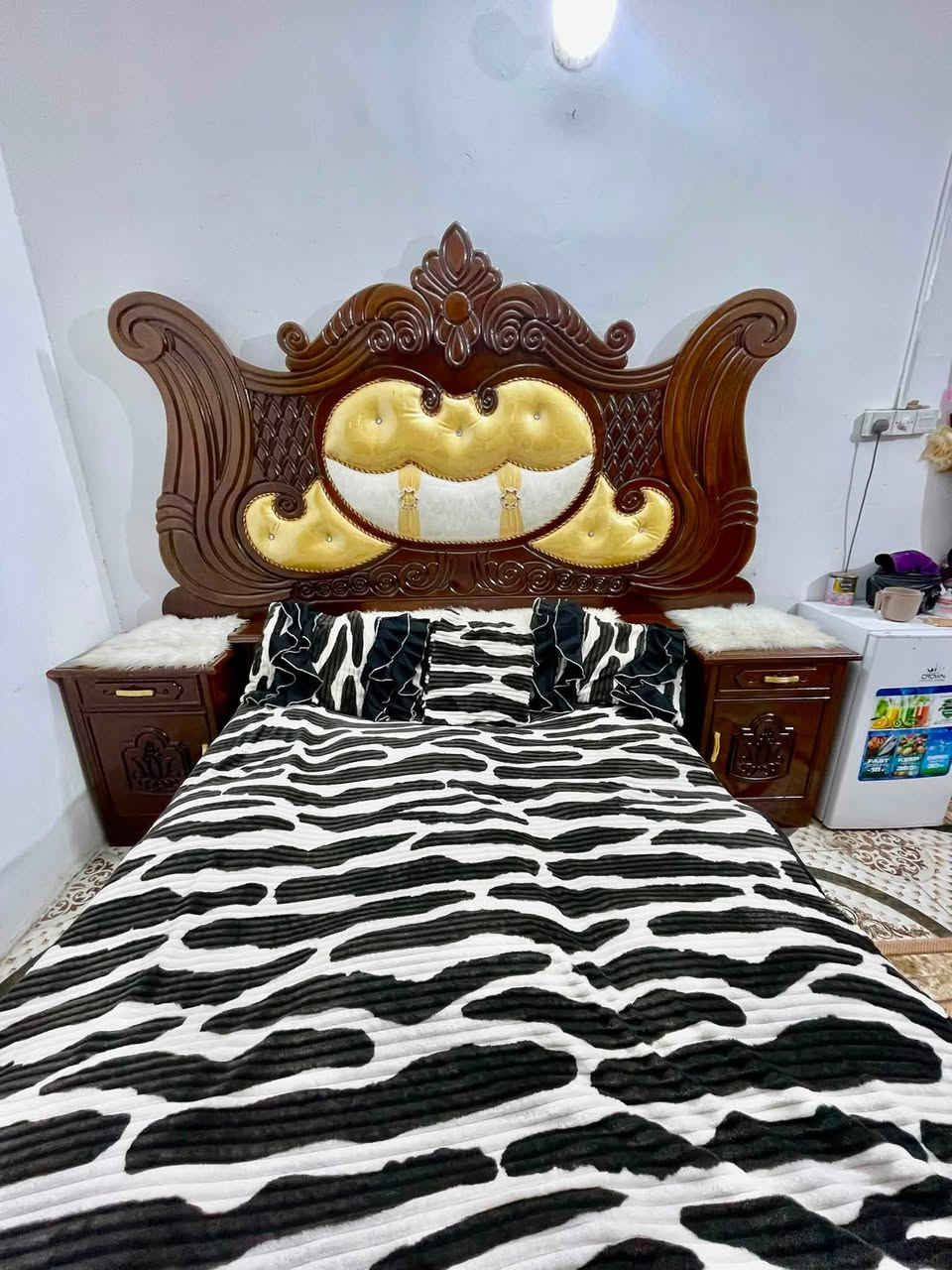 غرفه عراقيه تفصال درجه اول نظيفه مفصلينه مليونين نريده مليون عنوان زبير  رجآ مو شراي لاتتصل ***********
