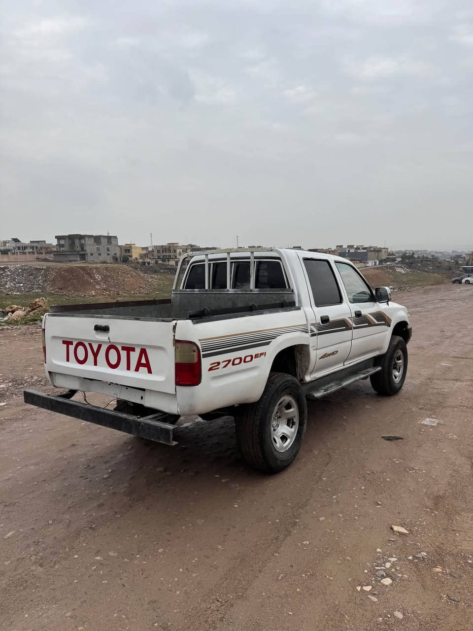 مكينة كير شرط 
علوج 
موديل 2003
سعر 42 و بيجةك مجال 
*********** دهوك, العراق
