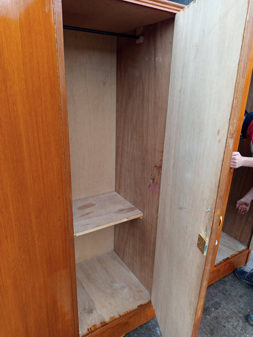 قنصور ٥ ابواب شرط شرط النظافه شغل ثقيل حيل فصال 
سعرها ٢٤٠ الف
رفاعي يم طرشي الشفاء ***********
