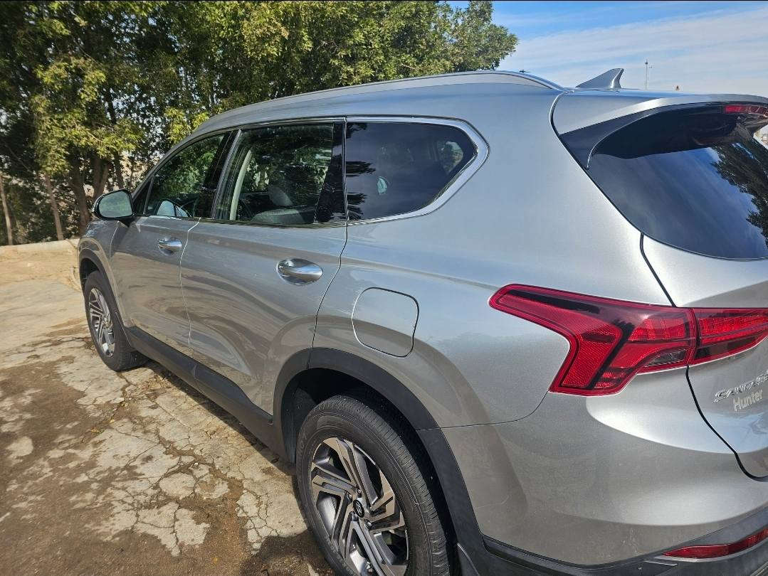 للبيع هيونداي سنتافي 2023 
رقم البصره السياره باسمي شرط تحويل
🟩 السعر ١٢٨  $ وبيها مجال شوي
 حادثها المدكر الامامي اللعبري وشوي من البنيد
السياره بصمه 
ماشية :10 الاف فقط اخت الزيرو 
محركها 2500 "  
 تشغيل بصمة و تشغيل عن بعد
_      مكاني البصره  رقم الهاتف ***********   او      ***********
