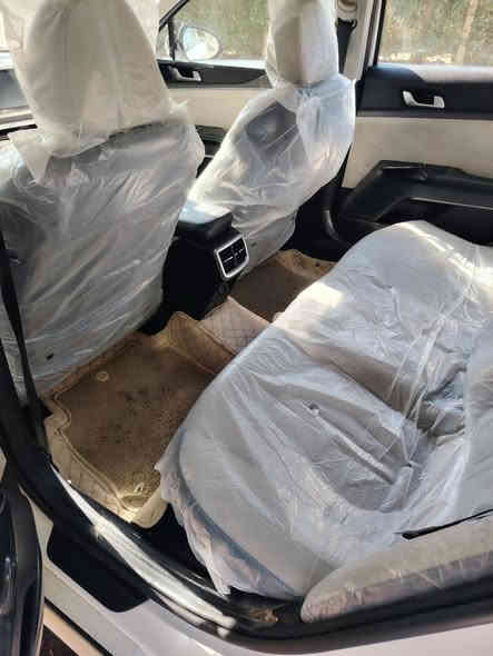 K5 2022 خليجي فول عدا بنوراما
ماشية 133 سياره كفاله عامه عدا ماشر عليها  وبجه ثانيه طخه بكد الاصبع وممسويهن وبسيطات مكينه 2000 
سعر 190  $

*********** اتصال واتساب
