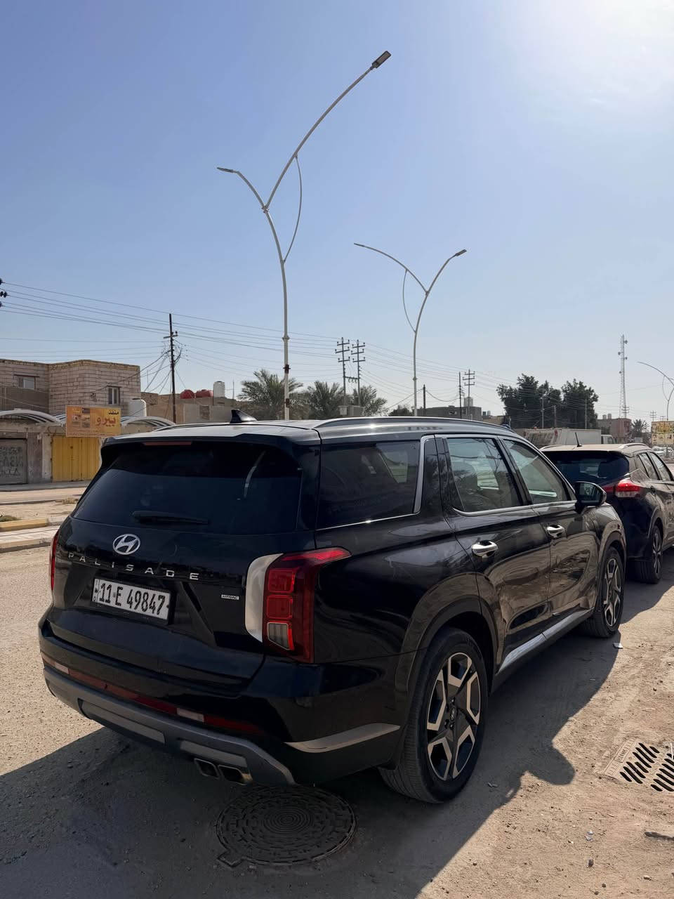 هونداي بلسايد 2023 
فول مواصفات دبل فتحة 
كشنات جلد تدفئة تبريد 
كشنات خلفيه ملكي تدفئة تبريد 
رادارات . كاربلي 
سيارة بيهة بنيد نفسه معمر ومصبوغ وصور الحادث مرفوقة بلصور 
السعر $275 وبيهة مجال 
مكاني ناصرية مركز 
*********** ناصرية, ذي قار
