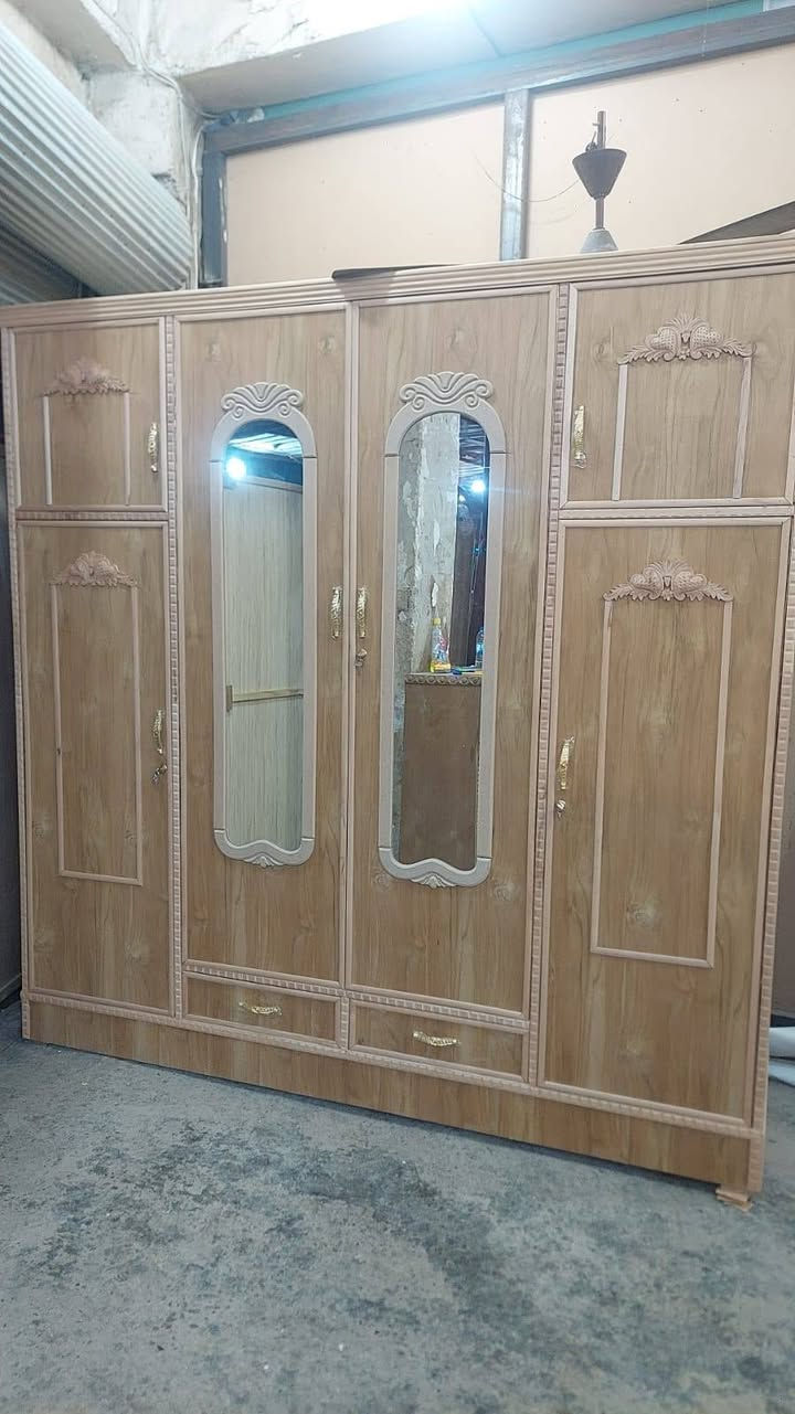السلام عليكم....تصفيه محل كلهن بمليون وستميه مكاني بغداد الحريه قرب القلم طوزه***********
