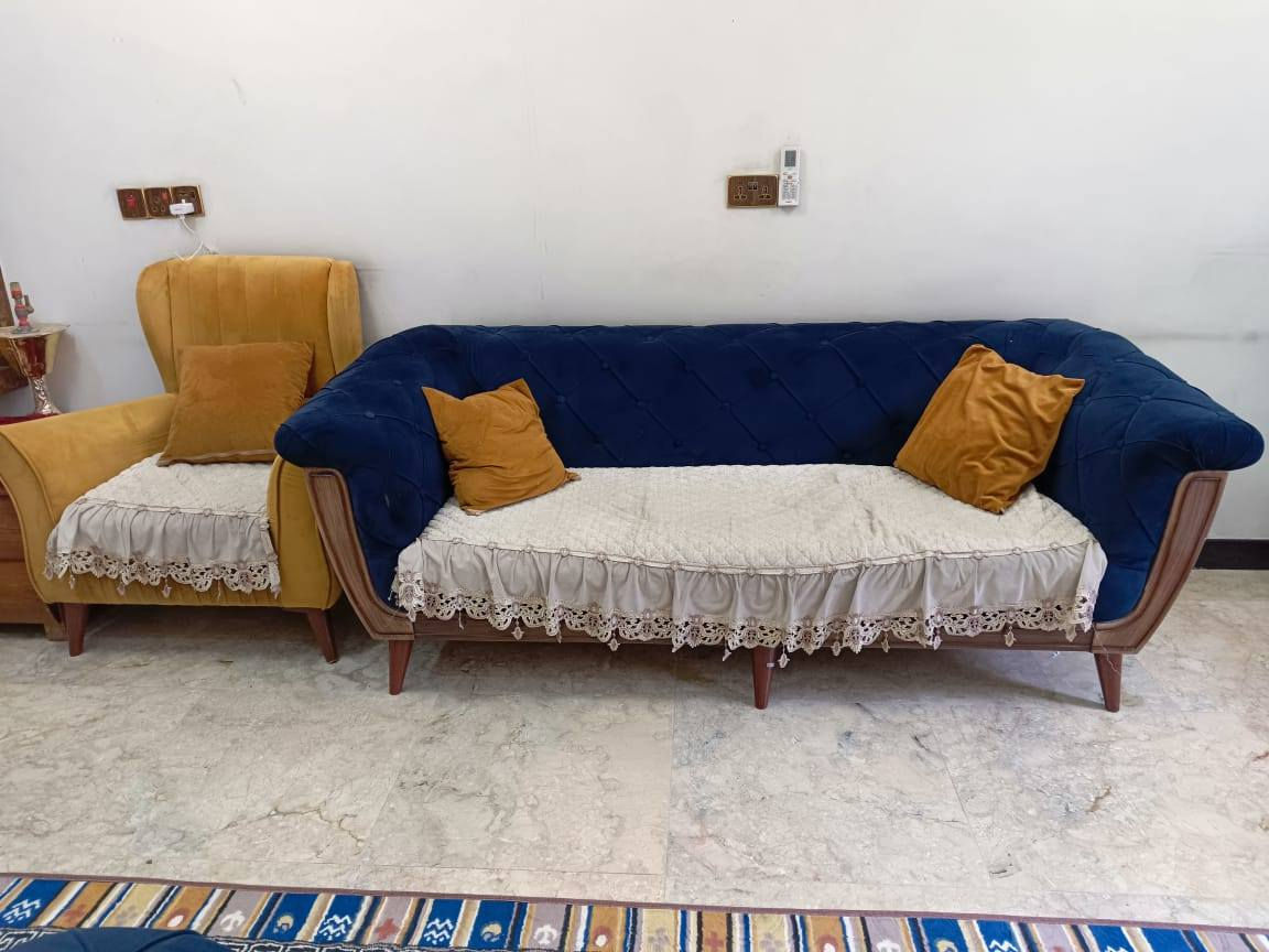 تخم للبيع 10مقاعد العنوان بغداد ام الكبر والغزلان حسينيه الكتاب والعتره متواجد واتساب  ***********
