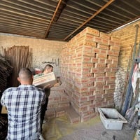 07810001055 07844338890