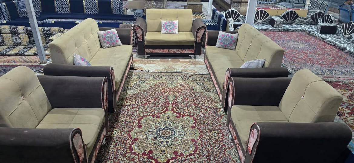 للبيع تخم قنفات مستعمل نضيف 10نفرات 5 قطع وياه 5 كوشات سعره 225 وبي مجال قليل 

العنوان نجف حي الرحمه شارع عشرين مجمع العائله او مجمع ابو محمد *********** النجف, العراق
